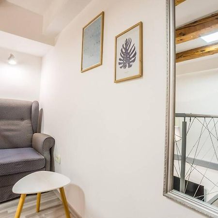 Apartma N'Poznam Tobacna Ljubljana Exterior photo