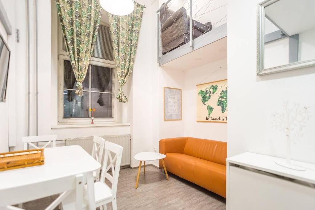 Apartma N'Poznam Tobacna Ljubljana Exterior photo
