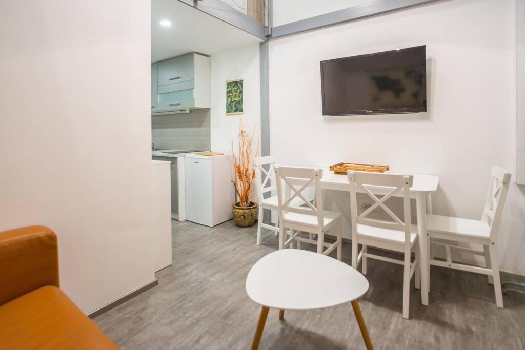 Apartma N'Poznam Tobacna Ljubljana Exterior photo